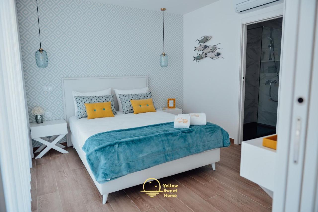 Yellow Sweet Home - Maria E Beatriz Nazaré Buitenkant foto